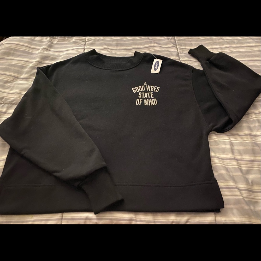 Brand new w/tags girls long sleeve sweater from OLD NAVY!!! Super cozy and comfy